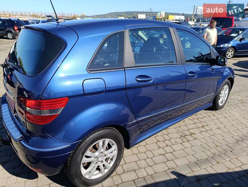 Хэтчбек Mercedes-Benz B-Class 2010 в Черновцах фото 4 Хэтчбек Mercedes-Benz B-Class 2010 в Черновцах