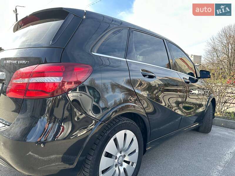 Хетчбек Mercedes-Benz B-Class 2015 в Києві