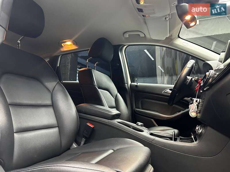 Хэтчбек Mercedes-Benz B-Class 2016 в Черновцах фото 7 Хэтчбек Mercedes-Benz B-Class 2016 в Черновцах