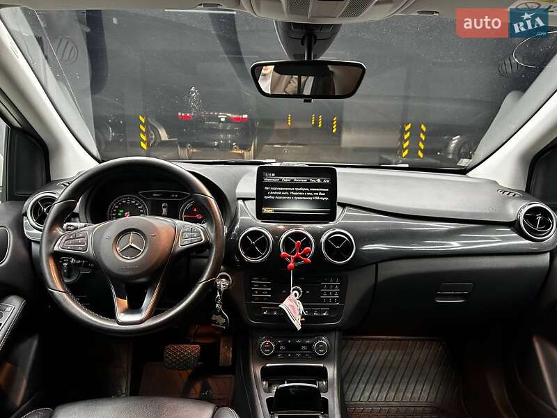 Хэтчбек Mercedes-Benz B-Class 2016 в Черновцах фото 15 Хэтчбек Mercedes-Benz B-Class 2016 в Черновцах