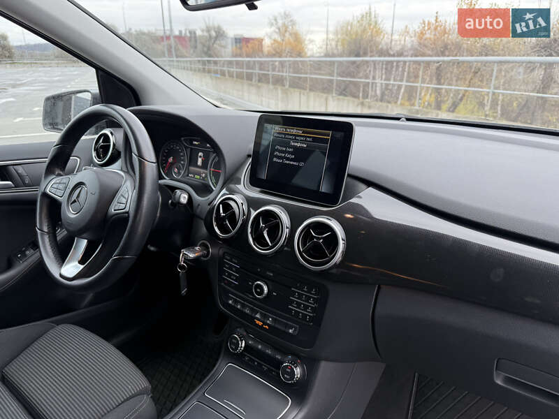 Хетчбек Mercedes-Benz B-Class 2016 в Києві фото 18 Хетчбек Mercedes-Benz B-Class 2016 в Києві