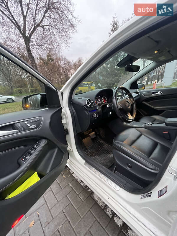 Хетчбек Mercedes-Benz B-Class 2015 в Львові