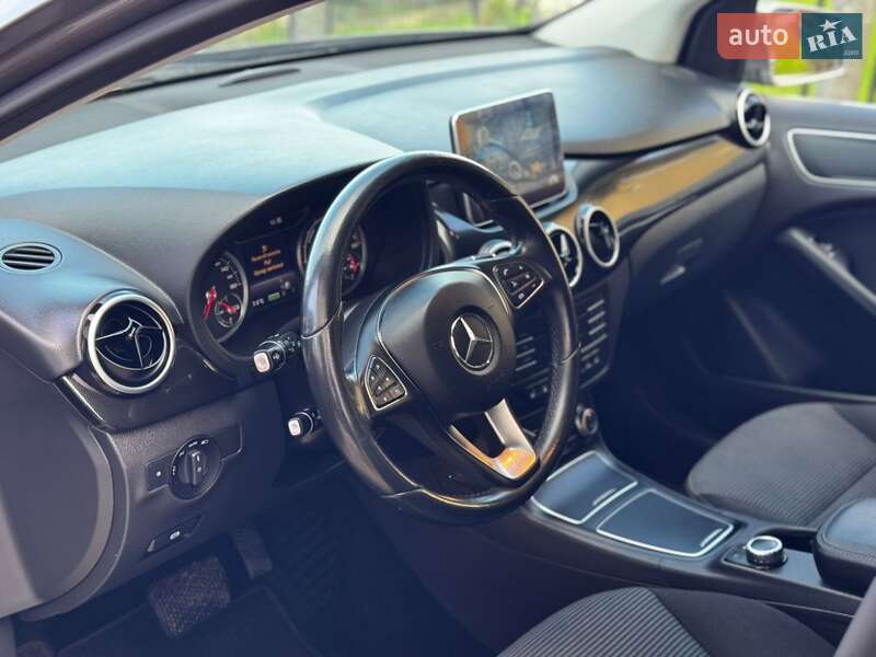 Хетчбек Mercedes-Benz B-Class 2016 в Дрогобичі