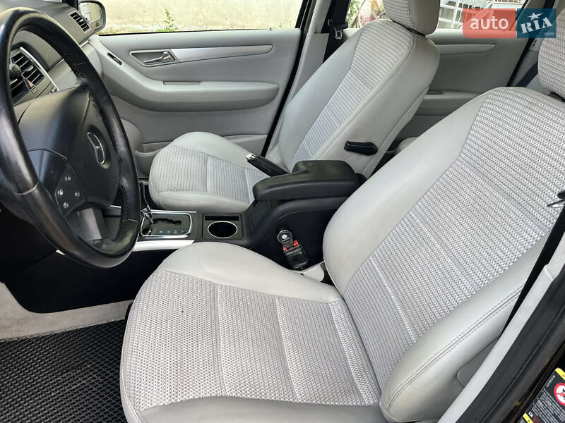 Хетчбек Mercedes-Benz B-Class 2005 в Могилів-Подільському фото 43 Хетчбек Mercedes-Benz B-Class 2005 в Могилів-Подільському