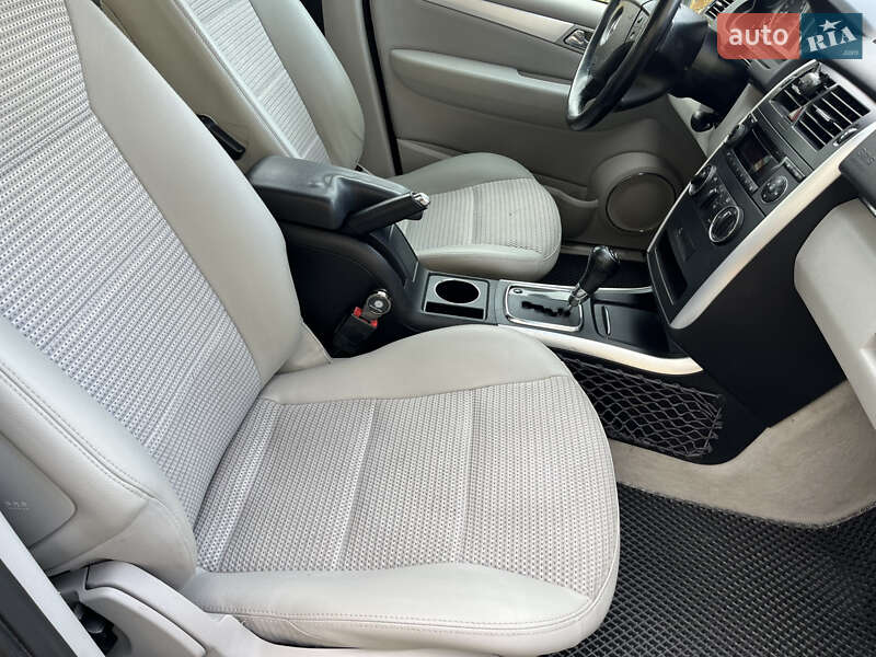 Хетчбек Mercedes-Benz B-Class 2005 в Могилів-Подільському фото 47 Хетчбек Mercedes-Benz B-Class 2005 в Могилів-Подільському