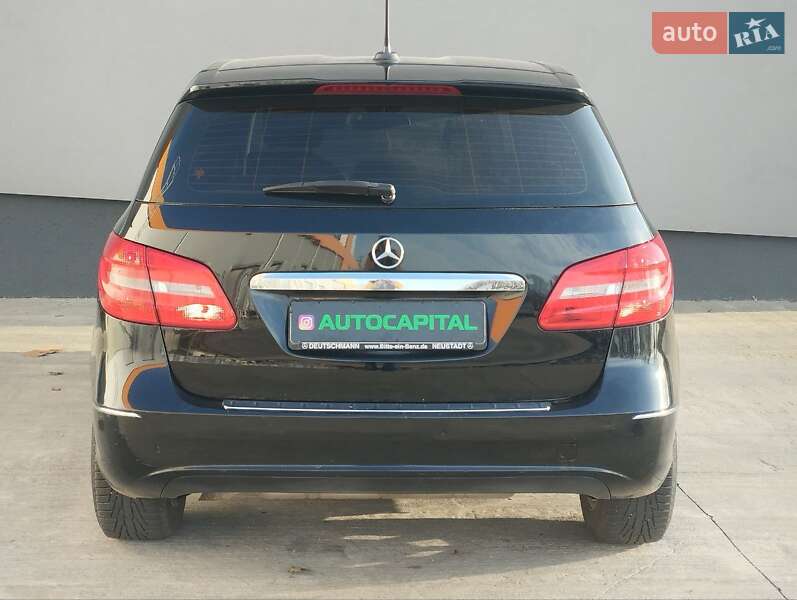 Хетчбек Mercedes-Benz B-Class 2014 в Києві фото 6 Хетчбек Mercedes-Benz B-Class 2014 в Києві