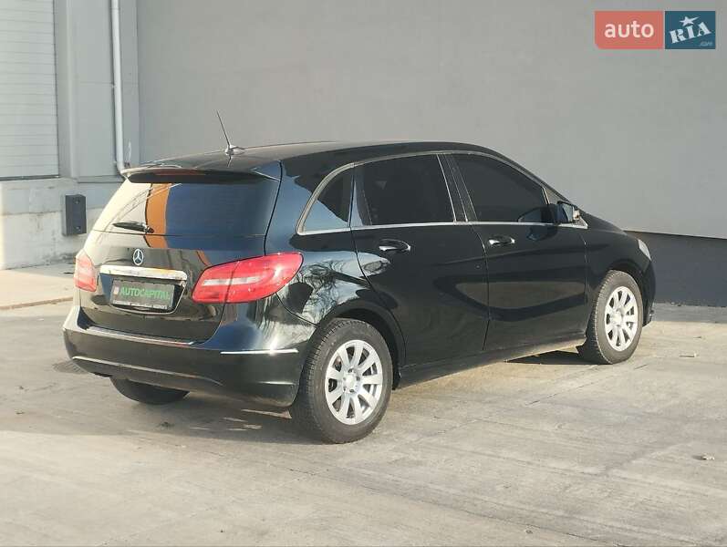 Хетчбек Mercedes-Benz B-Class 2014 в Києві фото 17 Хетчбек Mercedes-Benz B-Class 2014 в Києві
