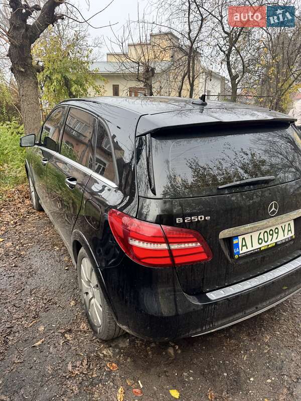 Хэтчбек Mercedes-Benz B-Class 2017 в Черновцах фото 3 Хэтчбек Mercedes-Benz B-Class 2017 в Черновцах