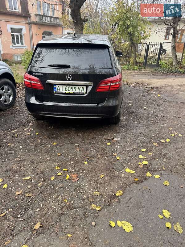 Хэтчбек Mercedes-Benz B-Class 2017 в Черновцах фото 2 Хэтчбек Mercedes-Benz B-Class 2017 в Черновцах