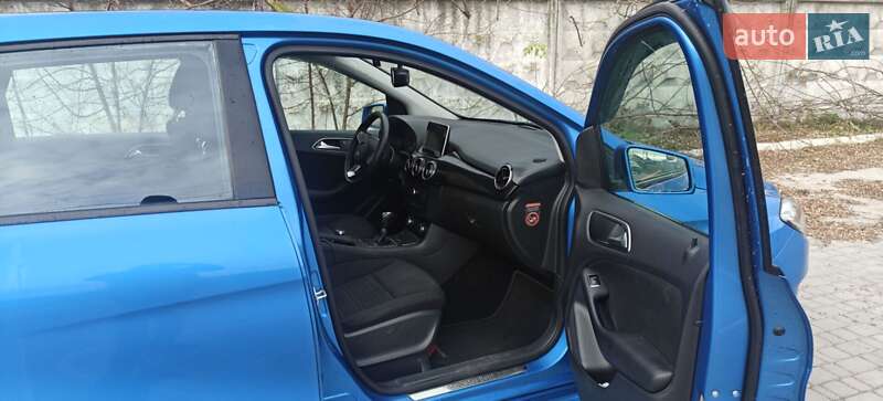Хетчбек Mercedes-Benz B-Class 2016 в Києві