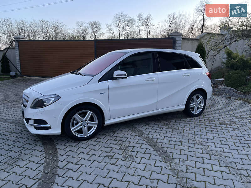 Хэтчбек Mercedes-Benz B-Class 2017 в Дрогобыче фото 5 Хэтчбек Mercedes-Benz B-Class 2017 в Дрогобыче