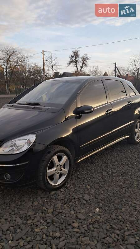 Хэтчбек Mercedes-Benz B-Class 2005 в Нововолынске
