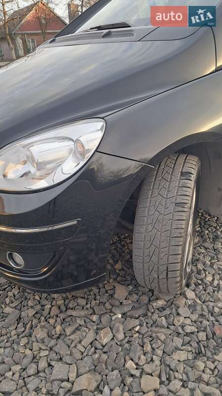 Хэтчбек Mercedes-Benz B-Class 2005 в Нововолынске