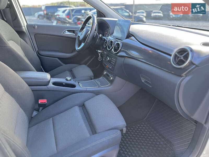 Хетчбек Mercedes-Benz B-Class 2016 в Львові