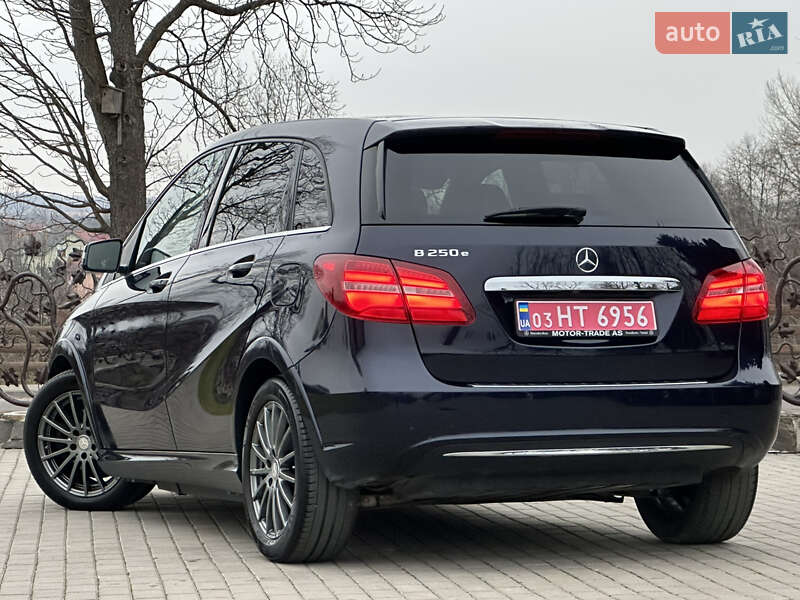 Хэтчбек Mercedes-Benz B-Class 2016 в Дрогобыче