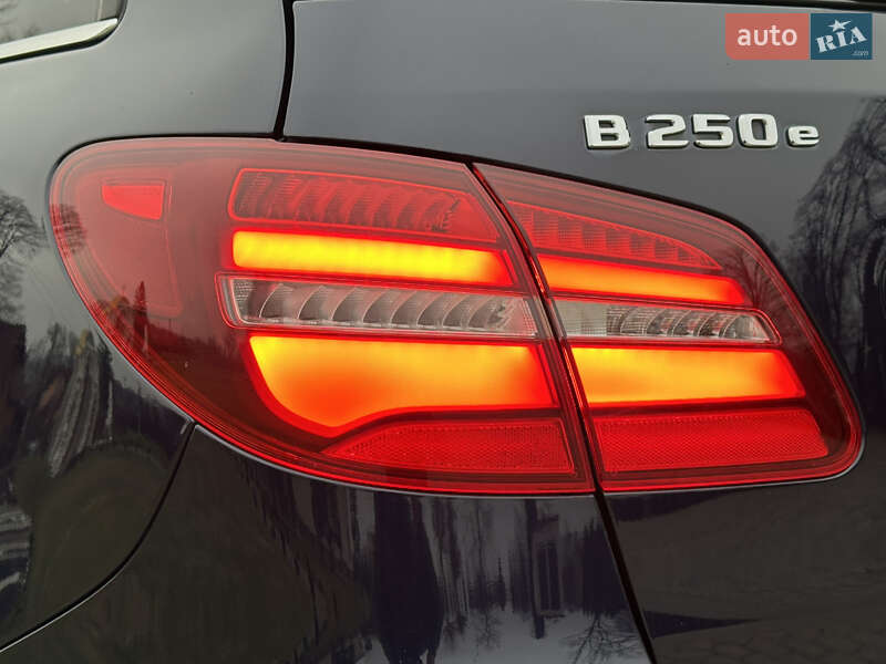 Хэтчбек Mercedes-Benz B-Class 2016 в Дрогобыче