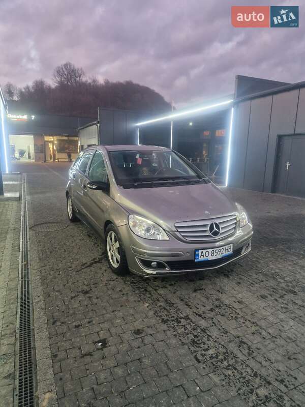 Хетчбек Mercedes-Benz B-Class 2007 в Тячеві фото 3 Хетчбек Mercedes-Benz B-Class 2007 в Тячеві