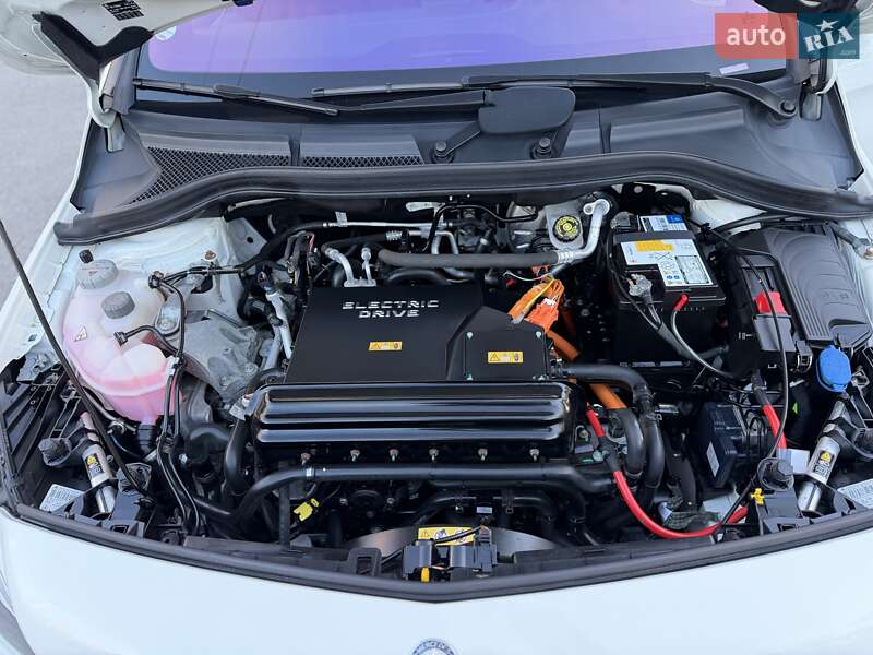 Хэтчбек Mercedes-Benz B-Class 2016 в Трускавце