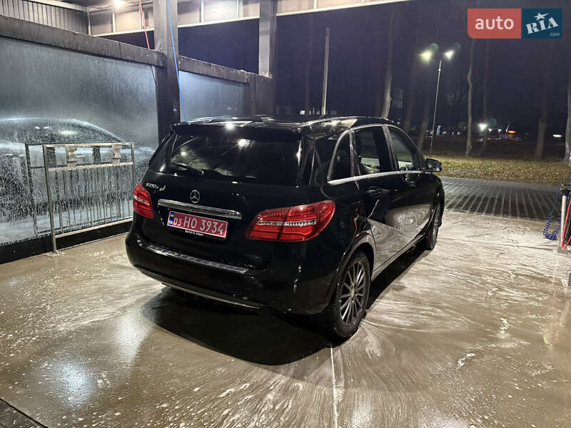 Хэтчбек Mercedes-Benz B-Class 2016 в Пустомытах