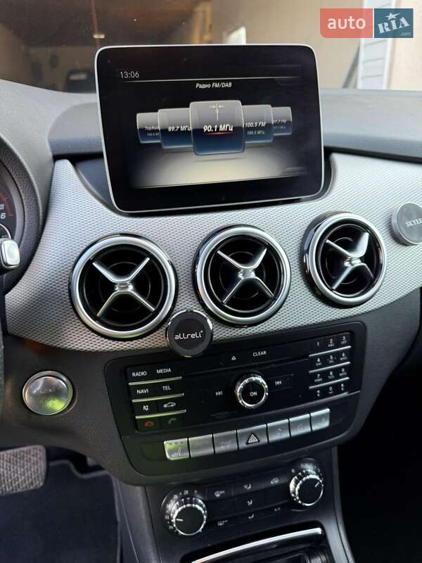 Хетчбек Mercedes-Benz B-Class 2018 в Дніпрі фото 3 Хетчбек Mercedes-Benz B-Class 2018 в Дніпрі