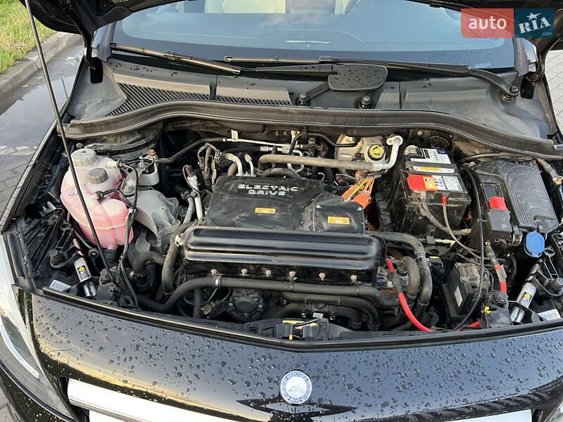 Хэтчбек Mercedes-Benz B-Class 2015 в Львове