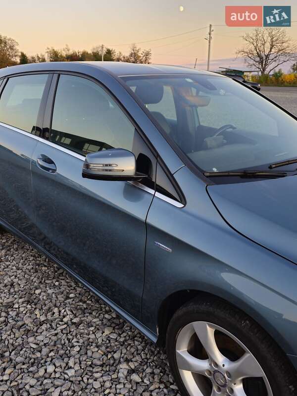 Хэтчбек Mercedes-Benz B-Class 2011 в Глыбокой фото 5 Хэтчбек Mercedes-Benz B-Class 2011 в Глыбокой