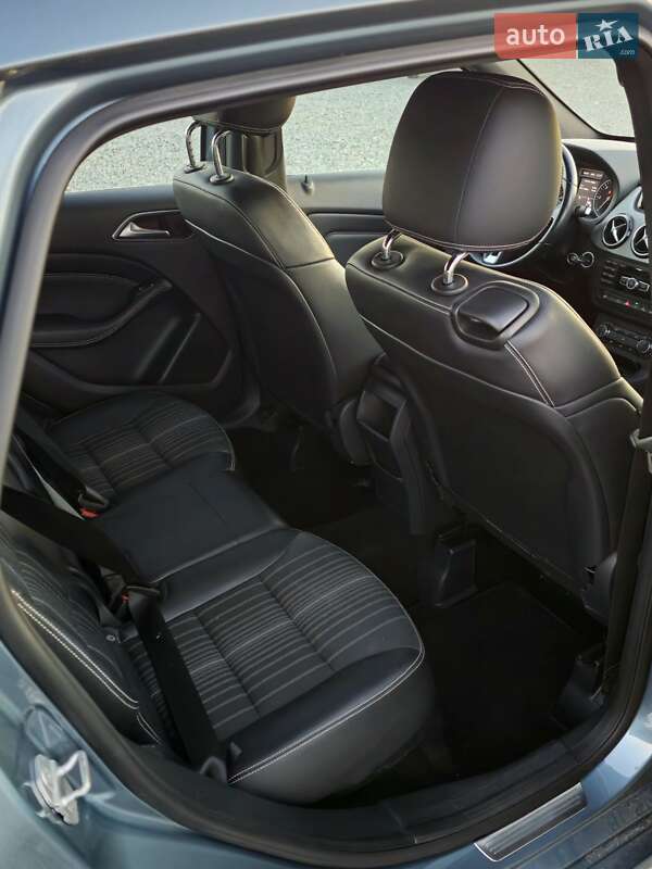 Хэтчбек Mercedes-Benz B-Class 2011 в Глыбокой фото 14 Хэтчбек Mercedes-Benz B-Class 2011 в Глыбокой