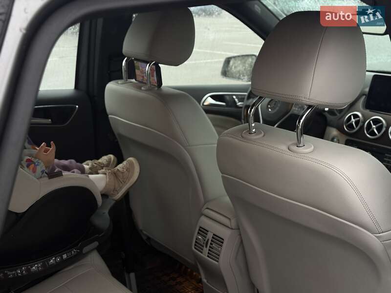 Хэтчбек Mercedes-Benz B-Class 2016 в Житомире фото 18 Хэтчбек Mercedes-Benz B-Class 2016 в Житомире