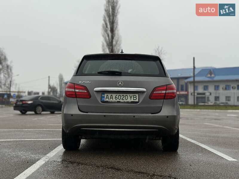 Хэтчбек Mercedes-Benz B-Class 2016 в Житомире фото 5 Хэтчбек Mercedes-Benz B-Class 2016 в Житомире