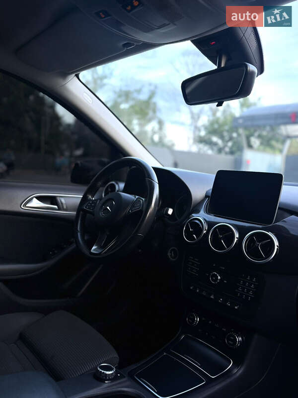 Хетчбек Mercedes-Benz B-Class 2016 в Тернополі