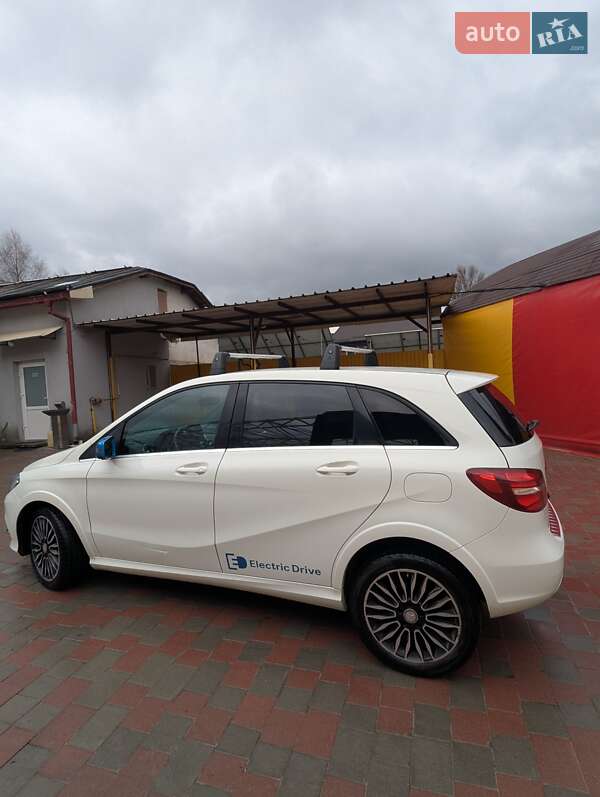 Хетчбек Mercedes-Benz B-Class 2015 в Тернополі