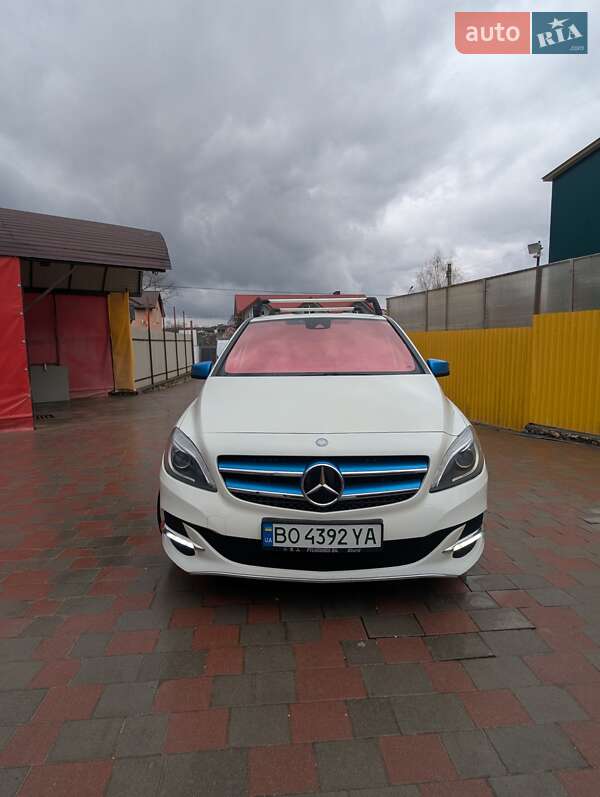Mercedes-Benz B-Class 2015