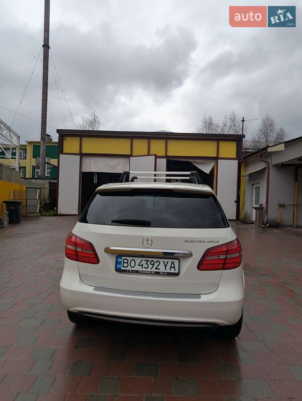 Хетчбек Mercedes-Benz B-Class 2015 в Тернополі