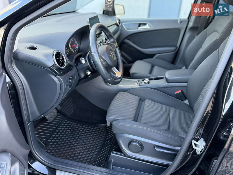 Хэтчбек Mercedes-Benz B-Class 2017 в Ровно фото 10 Хэтчбек Mercedes-Benz B-Class 2017 в Ровно