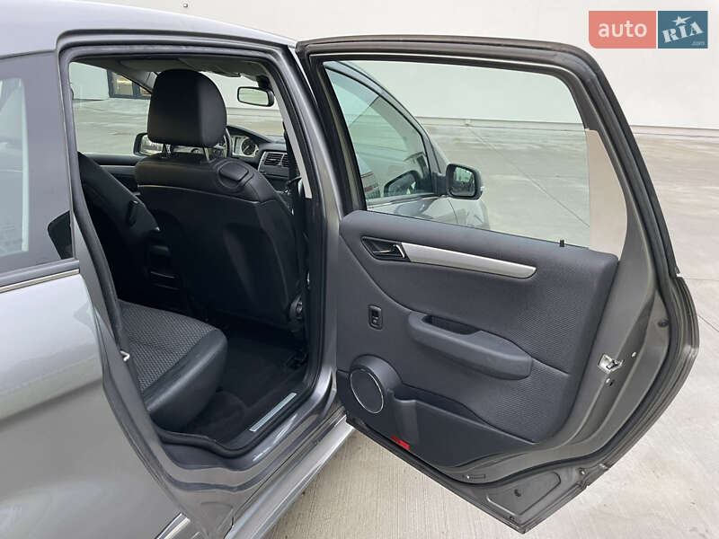 Хэтчбек Mercedes-Benz B-Class 2010 в Луцке