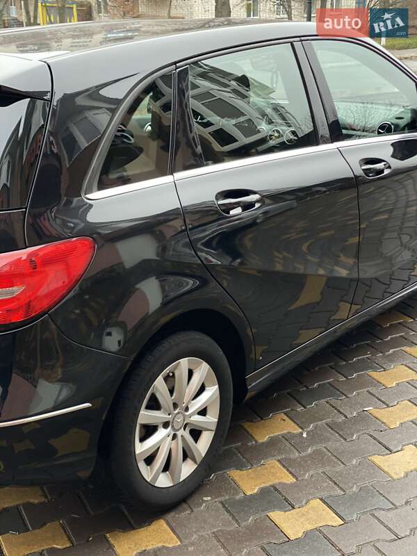 Хэтчбек Mercedes-Benz B-Class 2012 в Умани