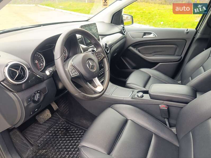 Хетчбек Mercedes-Benz B-Class 2016 в Чернівцях