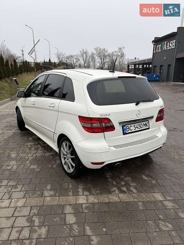 Хэтчбек Mercedes-Benz B-Class 2010 в Львове фото 4 Хэтчбек Mercedes-Benz B-Class 2010 в Львове