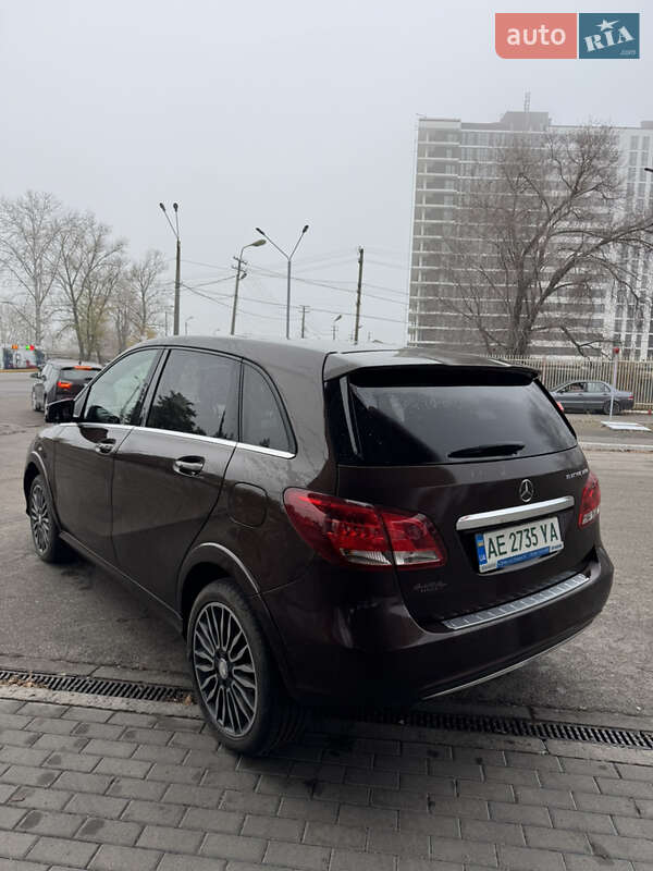 Хетчбек Mercedes-Benz B-Class 2015 в Дніпрі фото 5 Хетчбек Mercedes-Benz B-Class 2015 в Дніпрі