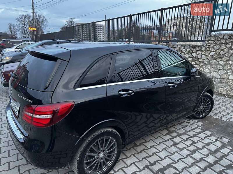 Хэтчбек Mercedes-Benz B-Class 2015 в Тернополе фото 15 Хэтчбек Mercedes-Benz B-Class 2015 в Тернополе