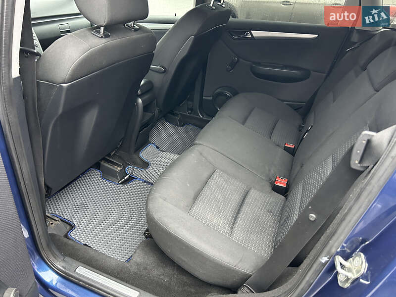 Хэтчбек Mercedes-Benz B-Class 2008 в Пустомытах фото 15 Хэтчбек Mercedes-Benz B-Class 2008 в Пустомытах