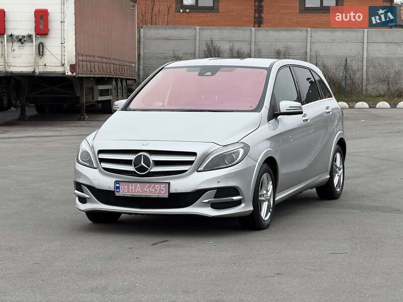 Хэтчбек Mercedes-Benz B-Class 2016 в Виннице фото Хэтчбек Mercedes-Benz B-Class 2016 в Виннице