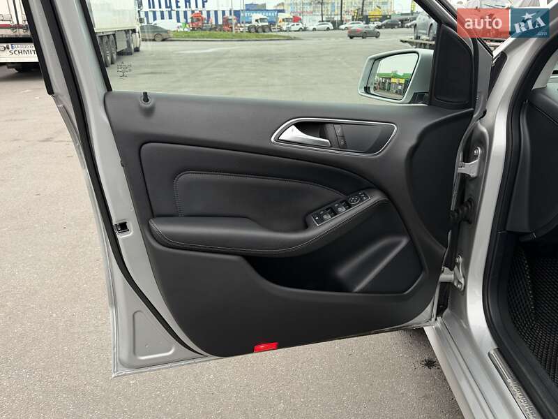 Хэтчбек Mercedes-Benz B-Class 2016 в Виннице фото 15 Хэтчбек Mercedes-Benz B-Class 2016 в Виннице