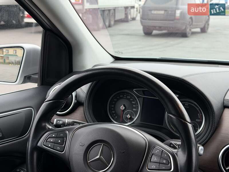 Хэтчбек Mercedes-Benz B-Class 2016 в Виннице фото 25 Хэтчбек Mercedes-Benz B-Class 2016 в Виннице