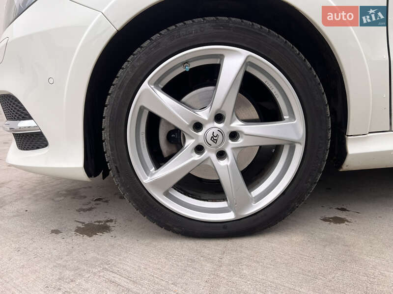 Хэтчбек Mercedes-Benz B-Class 2015 в Луцке фото 31 Хэтчбек Mercedes-Benz B-Class 2015 в Луцке