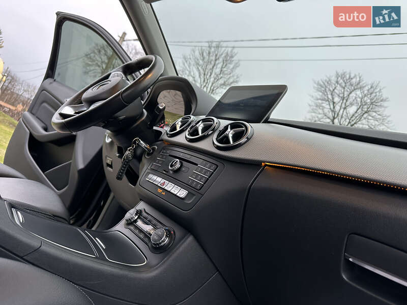 Хетчбек Mercedes-Benz B-Class 2016 в Дрогобичі фото 59 Хетчбек Mercedes-Benz B-Class 2016 в Дрогобичі