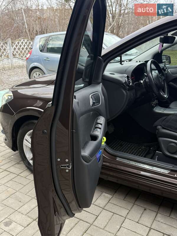 Хетчбек Mercedes-Benz B-Class 2015 в Рівному фото 9 Хетчбек Mercedes-Benz B-Class 2015 в Рівному