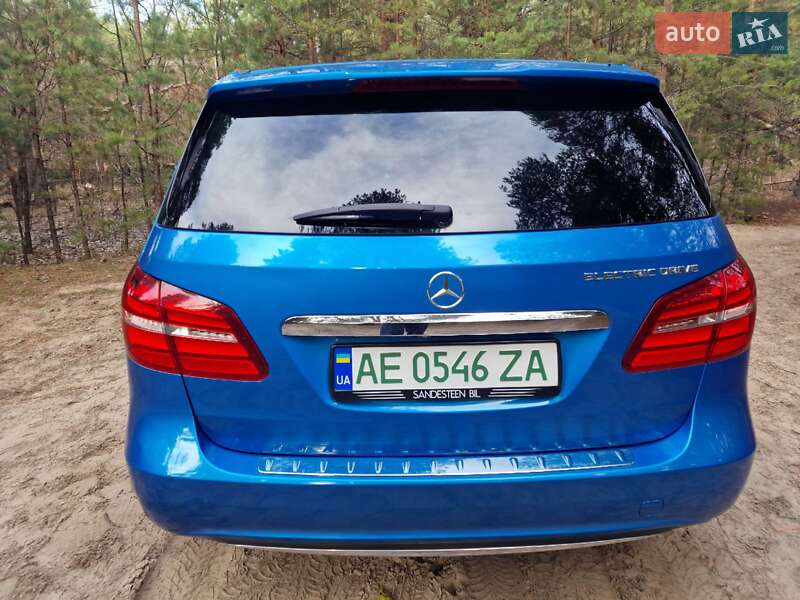 Хетчбек Mercedes-Benz B-Class 2015 в Дніпрі