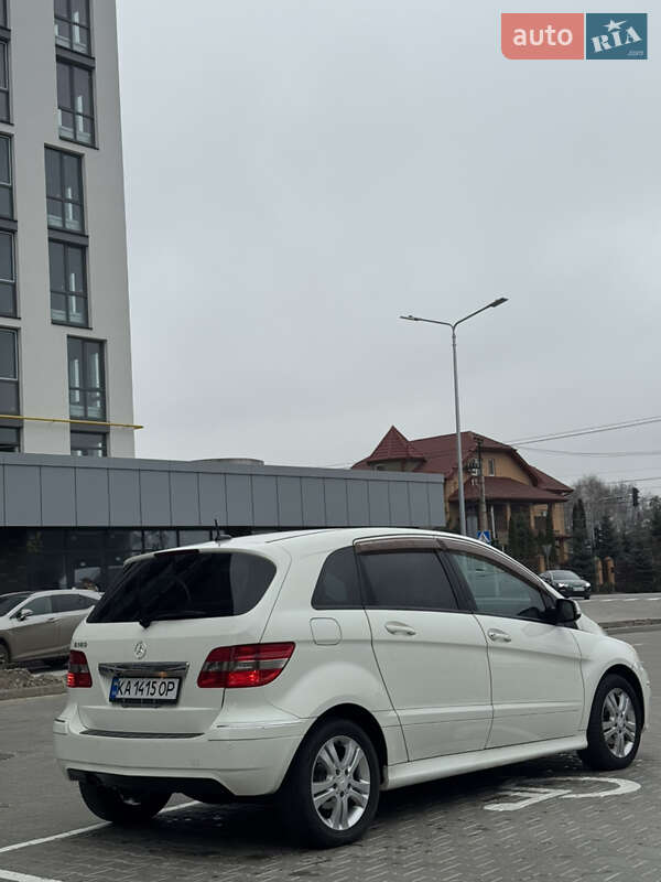 Хэтчбек Mercedes-Benz B-Class 2010 в Софиевской Борщаговке фото 5 Хэтчбек Mercedes-Benz B-Class 2010 в Софиевской Борщаговке