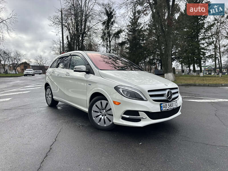 Хэтчбек Mercedes-Benz B-Class 2017 в Виннице